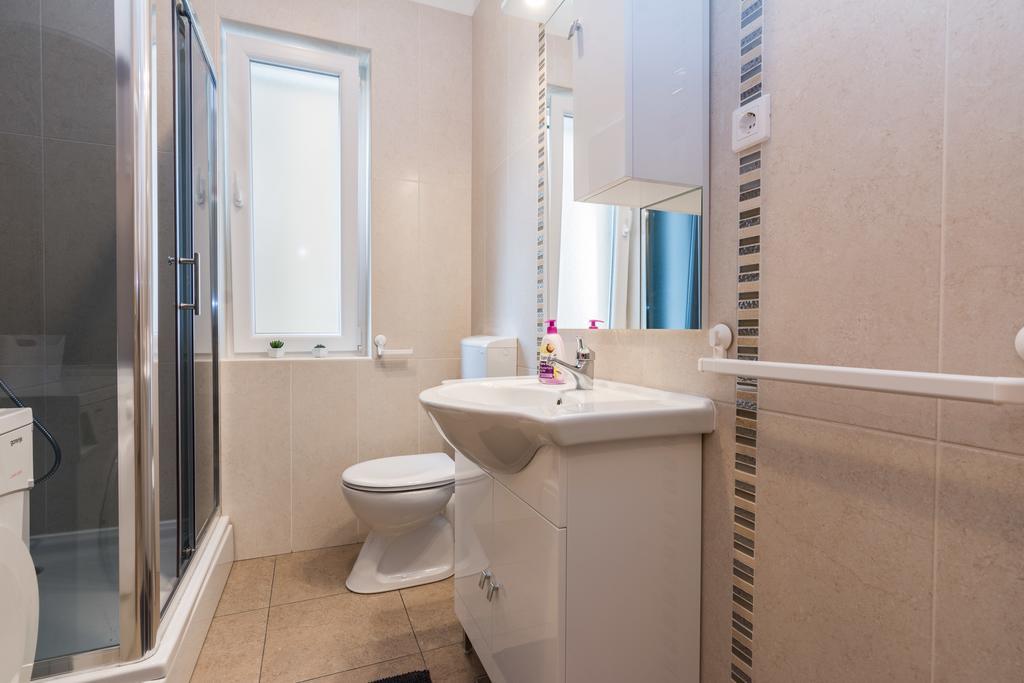 Melita Center Apartment Zadar Bagian luar foto