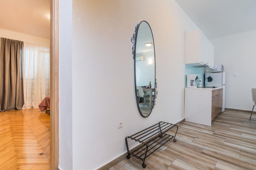 Melita Center Apartment Zadar Bagian luar foto