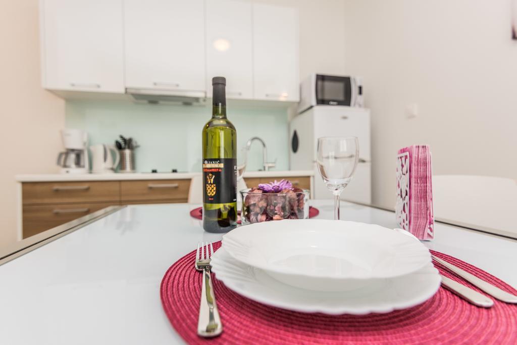 Melita Center Apartment Zadar Bagian luar foto